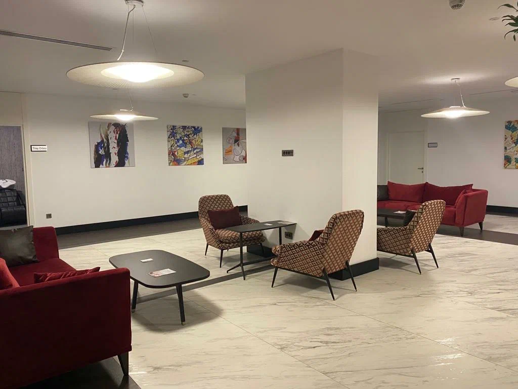 Bekleme Alanı - The Hair Clinic